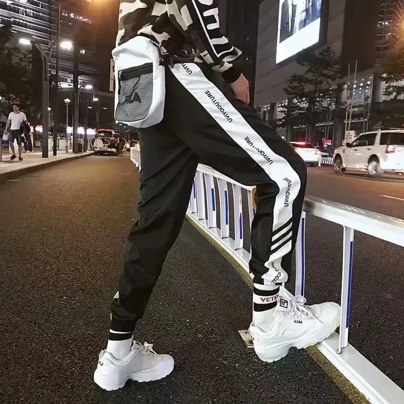 Arrows, Black and White Loose Pants