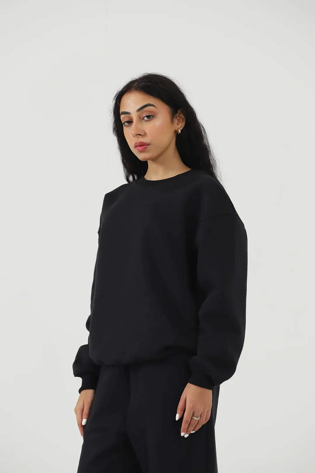 BASIC OVERSIZED SWEATSHIRT