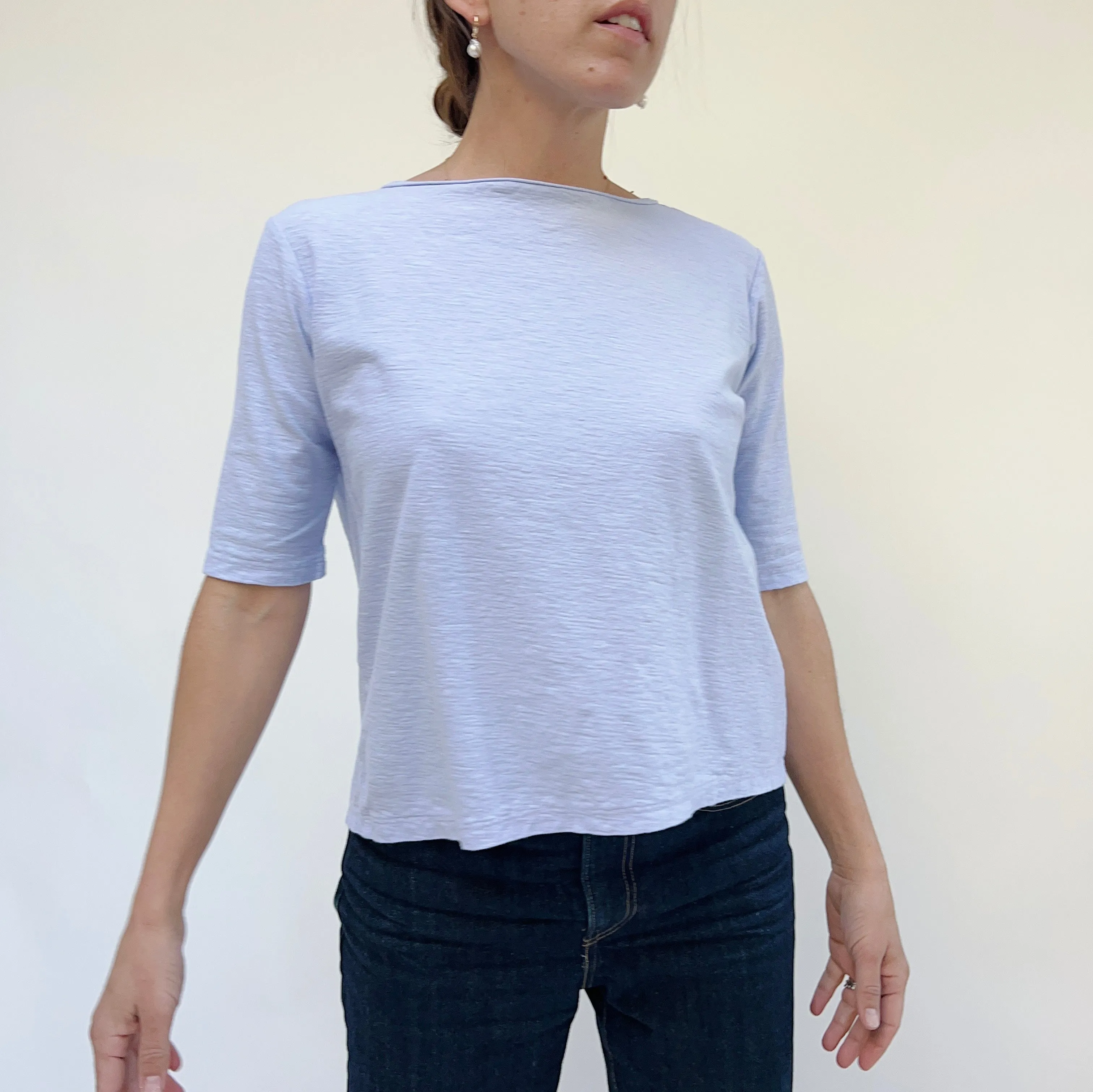 Womens Relaxed Fit Elbow Sleeve Top in Lavendula Purple