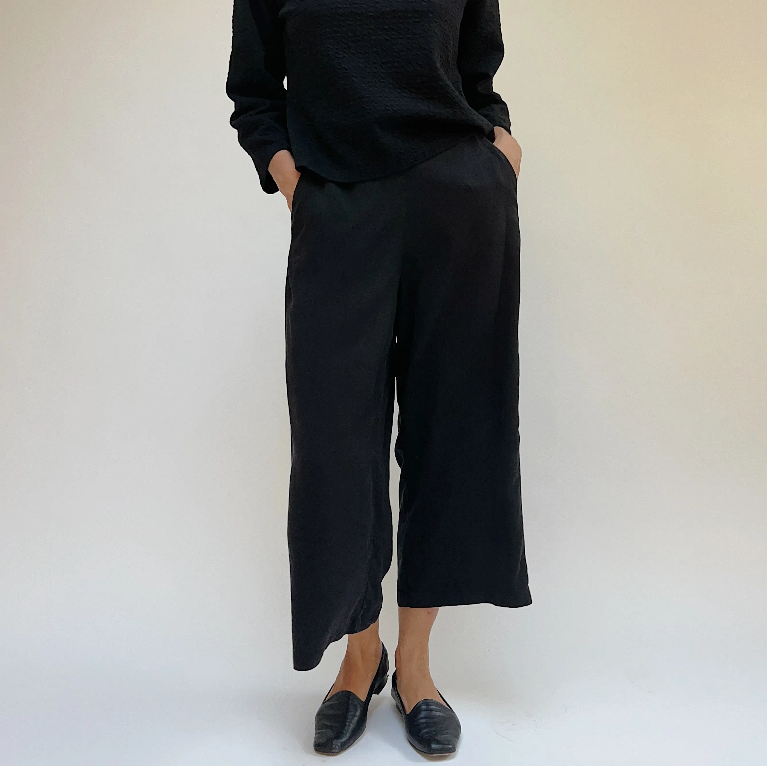 Cut Loose | Tencel Flat Front Flood in Black