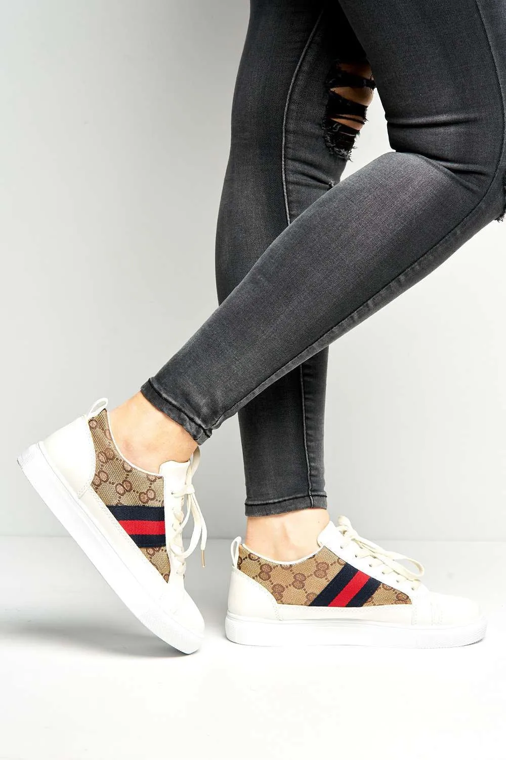 Goodie Three Stripe Patterned Lace-Up Trainers in Beige