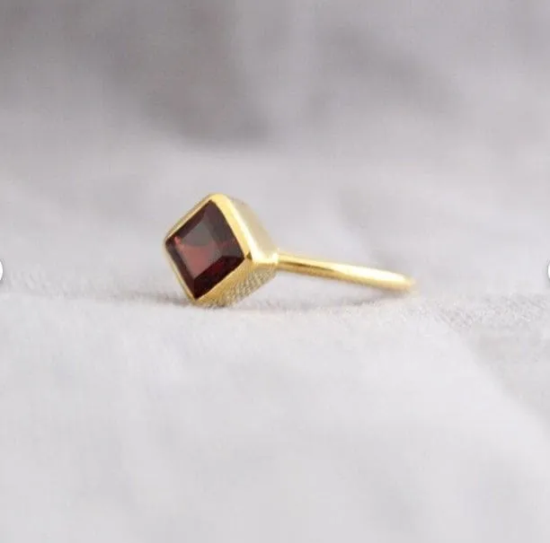 Handmade Natural Garnet Minimalist Statement Ring