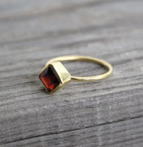 Handmade Natural Garnet Minimalist Statement Ring