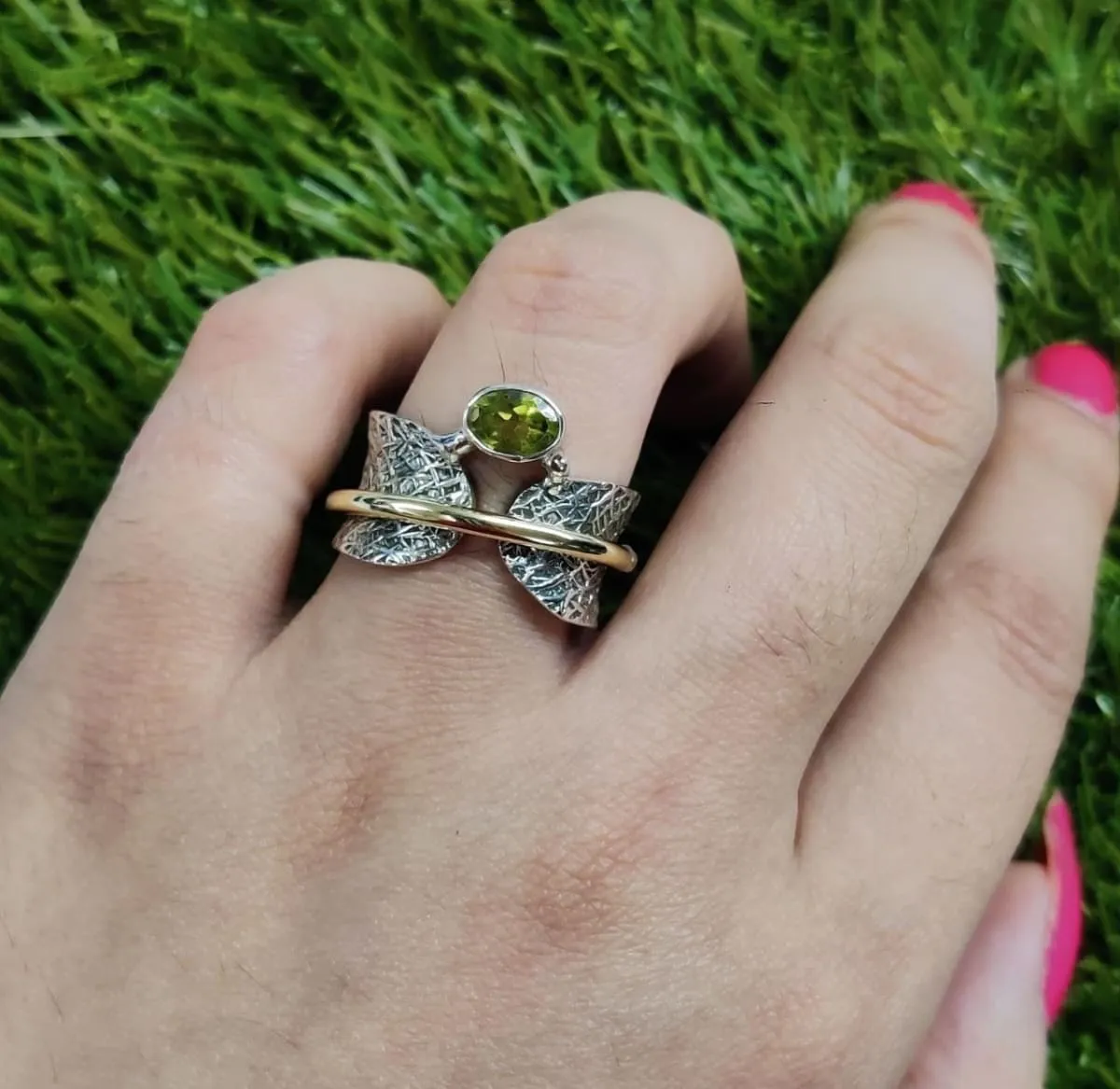 Handmade Spinning Peridot Ring