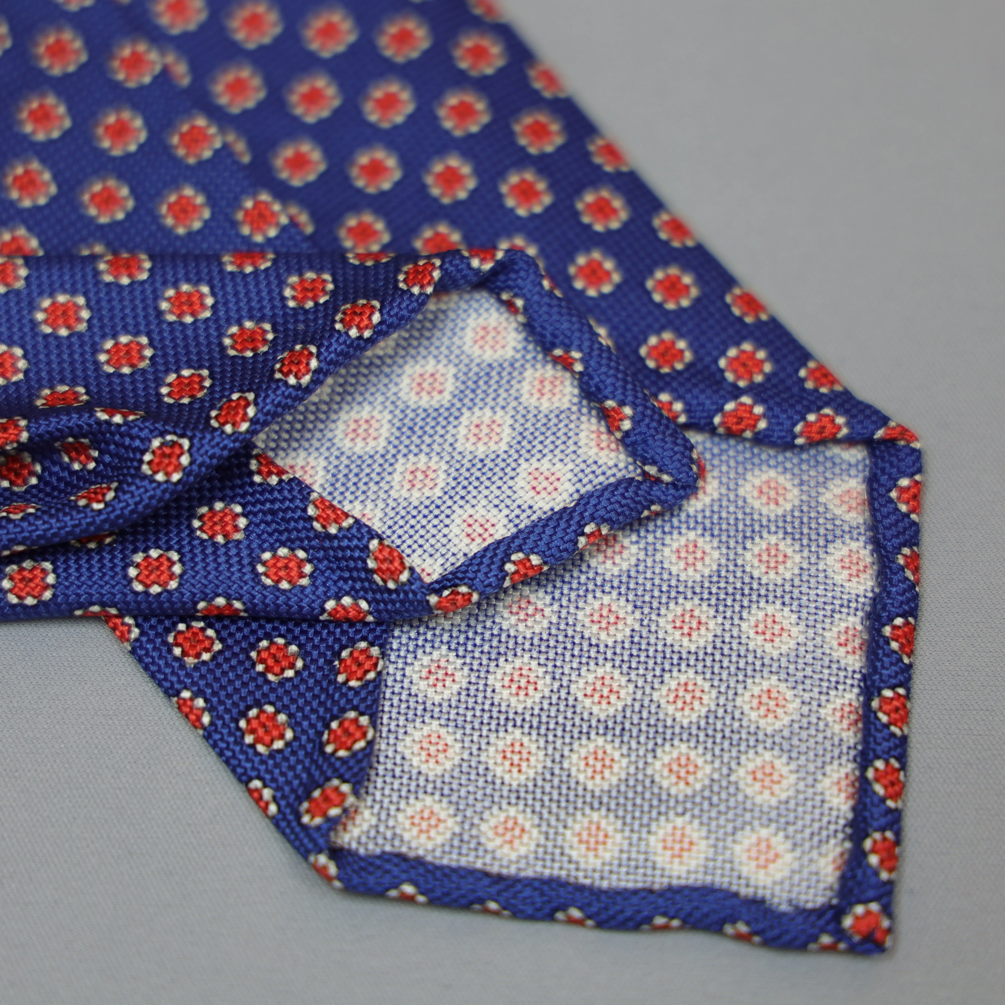 Handmade Vintage 7-Fold Tie