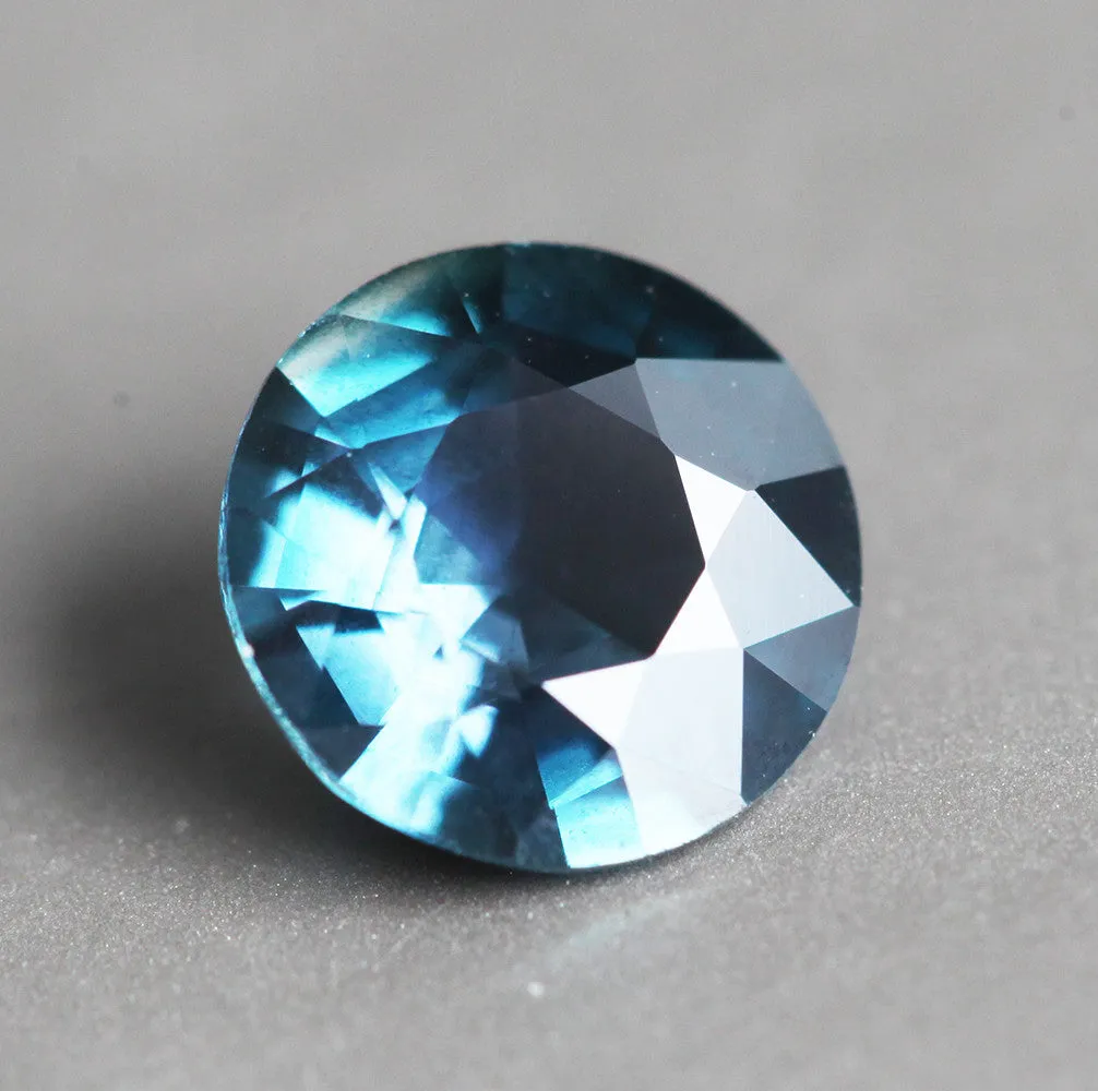 Loose 1.44 Ct Round Bi-Color Sapphire