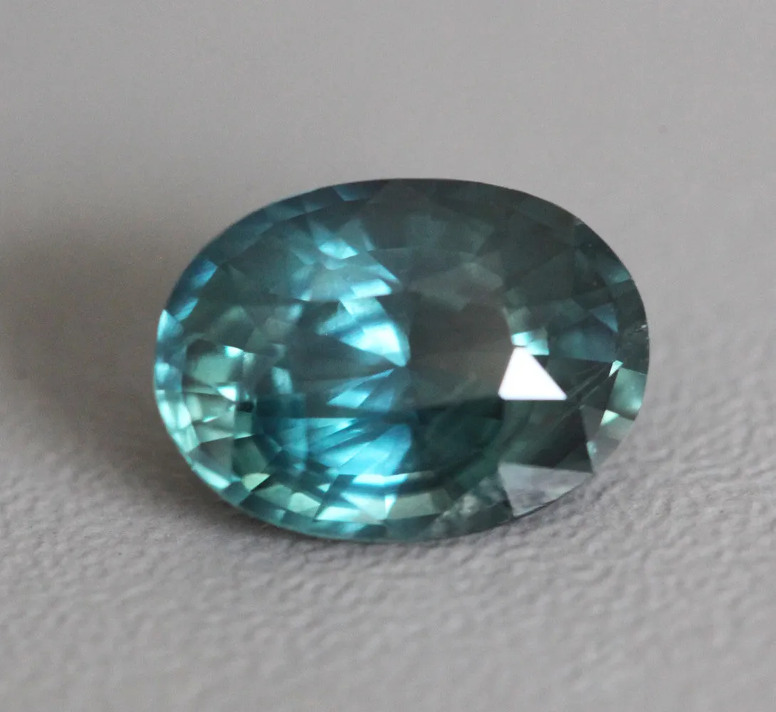 Loose 4.26 Ct Oval Teal Sapphire