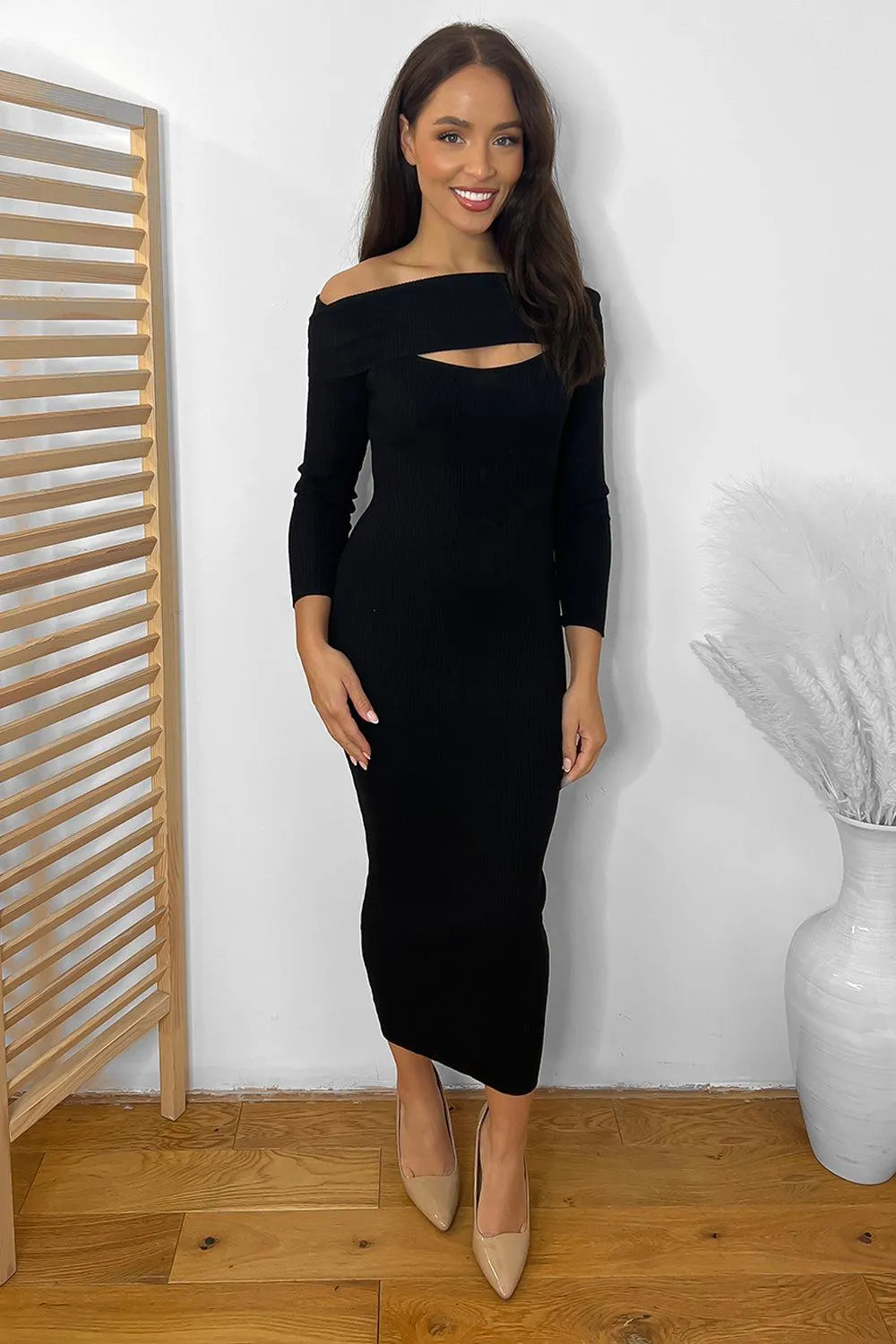 Loose Neck Cut Out Detail Knitted Midi Dress