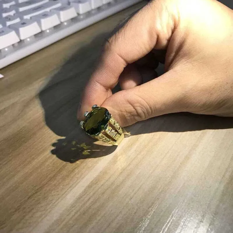 Luxury Big Fashion Male Oval Peridot Ring