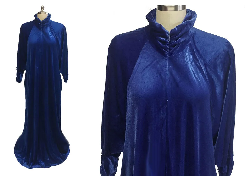 *VINTAGE KEYLOUN LUXURIOUS PANNE VELVET RUCHED DRESSING GOWN IN A FABULOUS SHADE OF MIDNIGHT SAPPHIRE